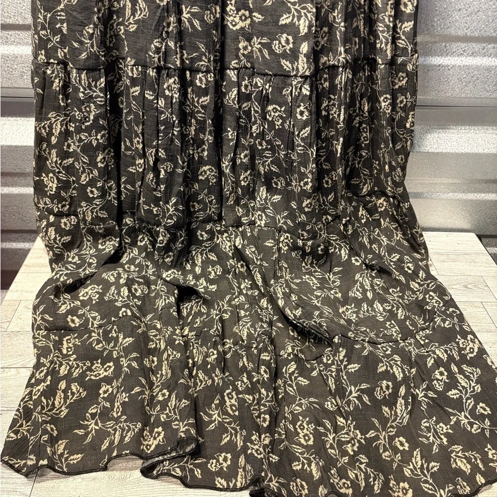 Lole Black and Cream Floral Maxi Dress - Picture 4 of 5